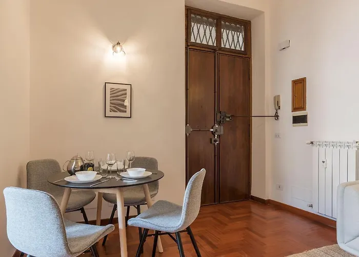 Lively Trastevere Renovated - Fromhometorome *