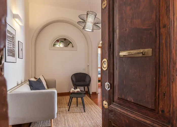 Lively Trastevere Renovated - Fromhometorome